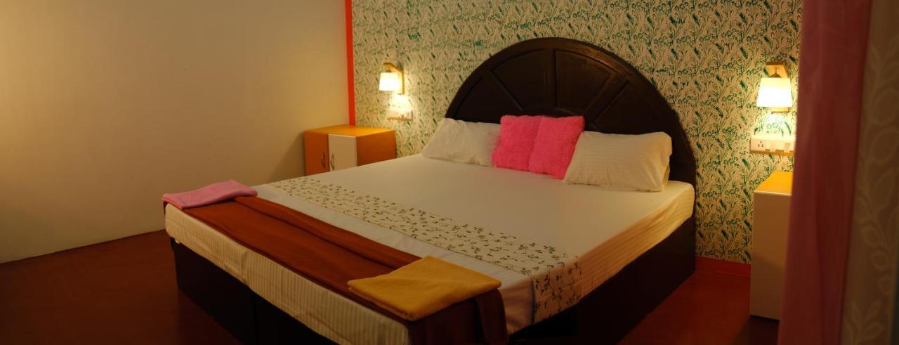Marari Phoenix Beach Homestay Mararikulam Buitenkant foto