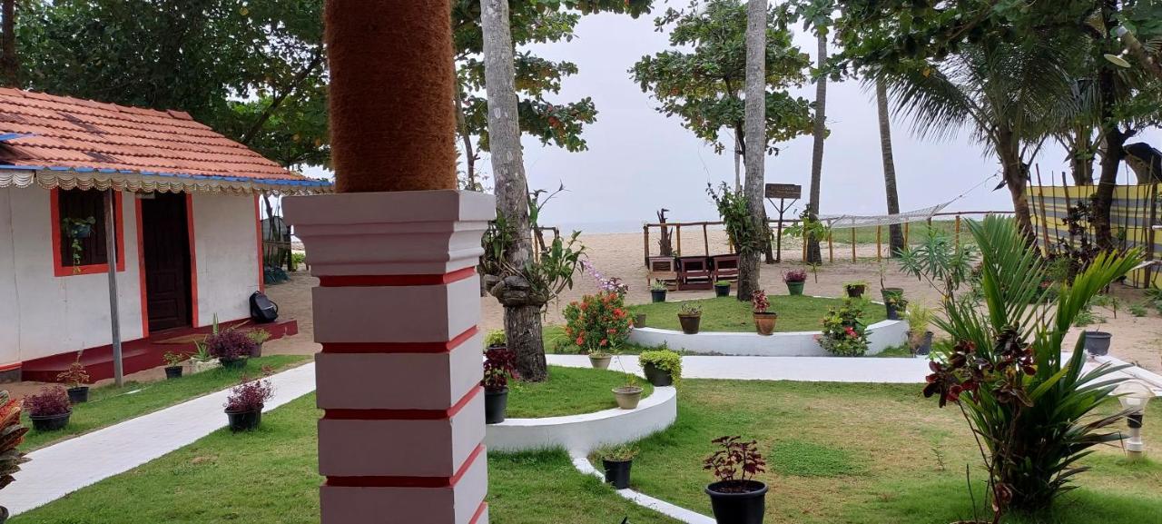 Marari Phoenix Beach Homestay Mararikulam Buitenkant foto