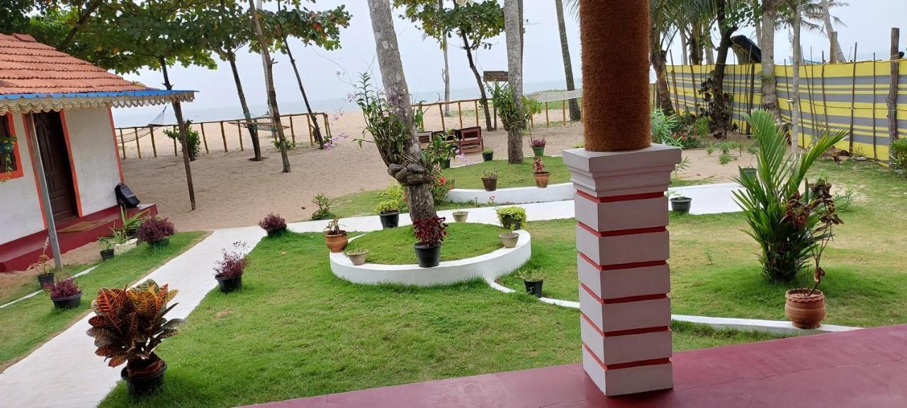 Marari Phoenix Beach Homestay Mararikulam Buitenkant foto