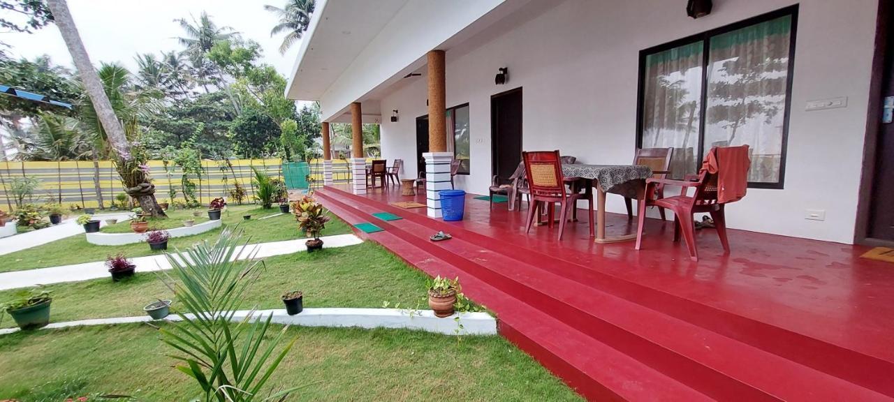 Marari Phoenix Beach Homestay Mararikulam Buitenkant foto