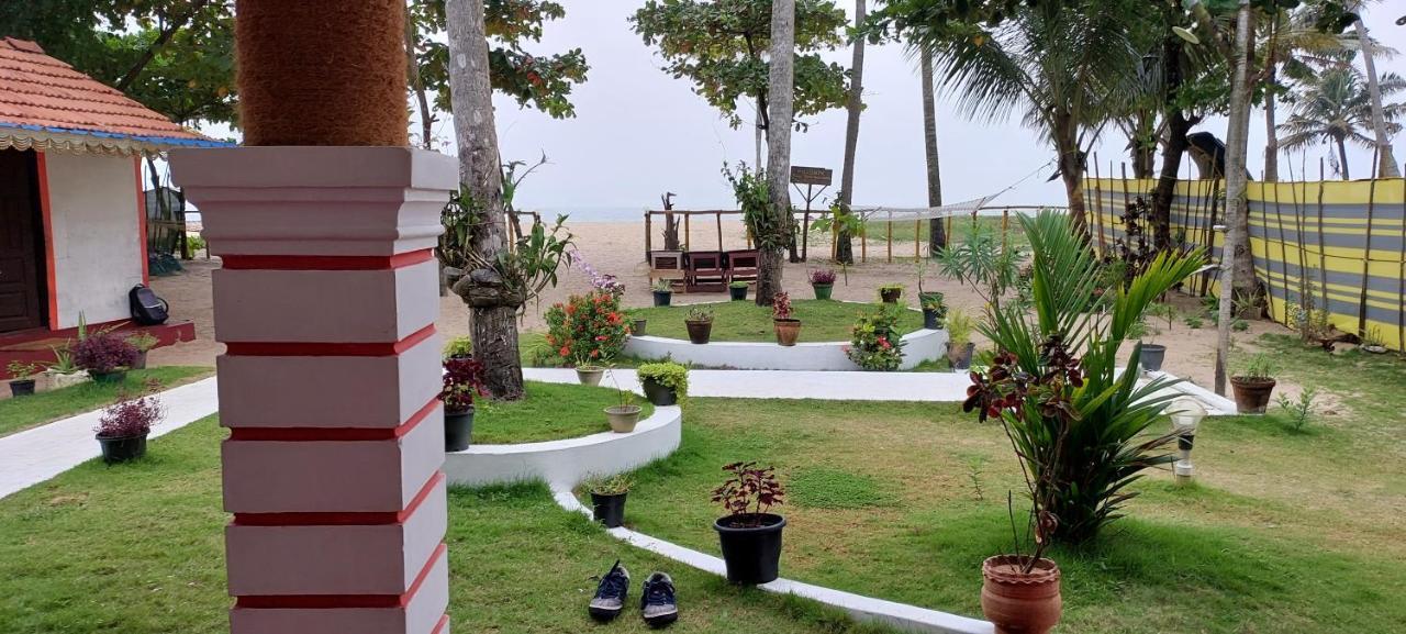 Marari Phoenix Beach Homestay Mararikulam Buitenkant foto