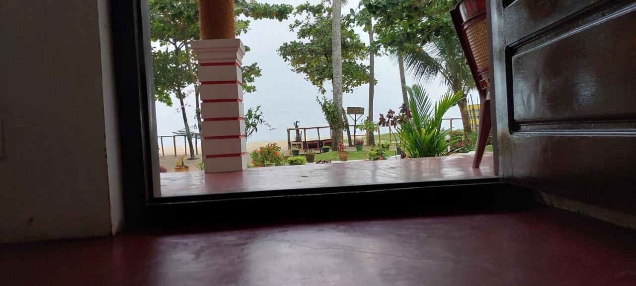 Marari Phoenix Beach Homestay Mararikulam Buitenkant foto
