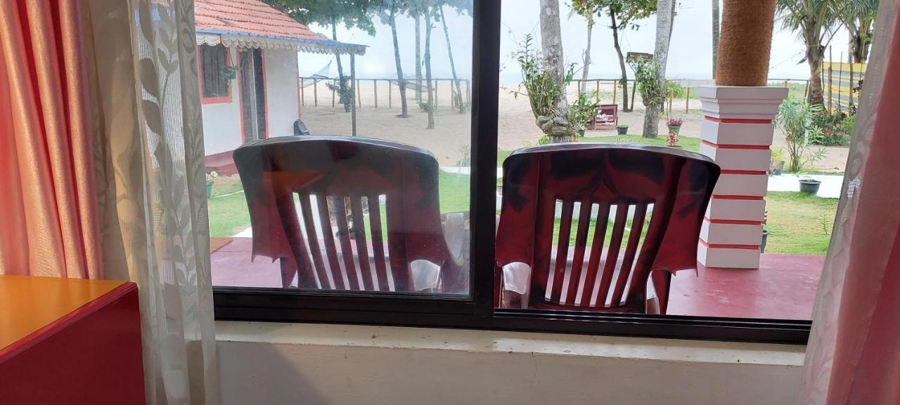 Marari Phoenix Beach Homestay Mararikulam Buitenkant foto