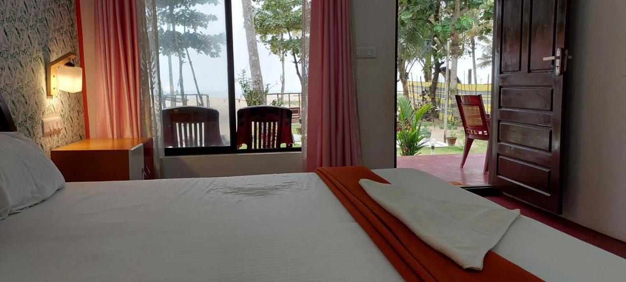 Marari Phoenix Beach Homestay Mararikulam Buitenkant foto