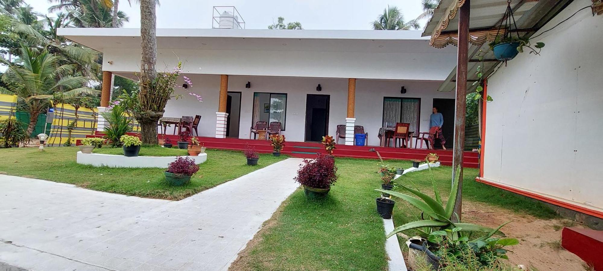 Marari Phoenix Beach Homestay Mararikulam Buitenkant foto