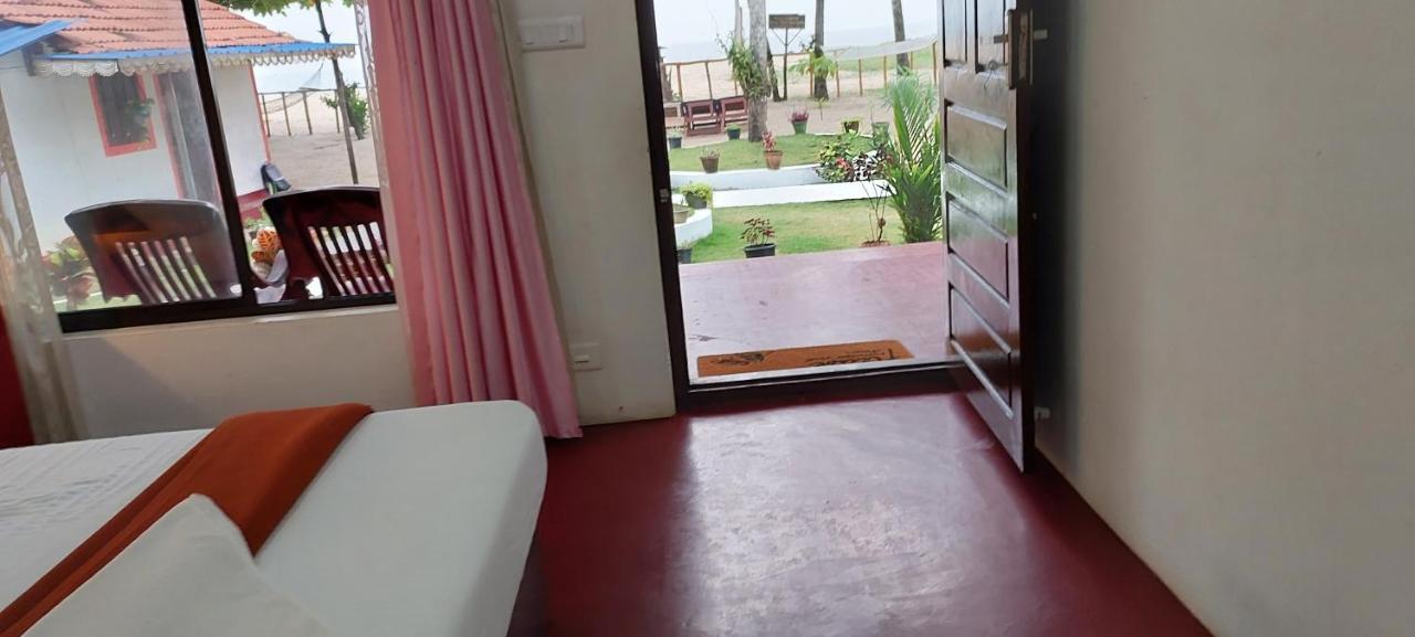 Marari Phoenix Beach Homestay Mararikulam Buitenkant foto